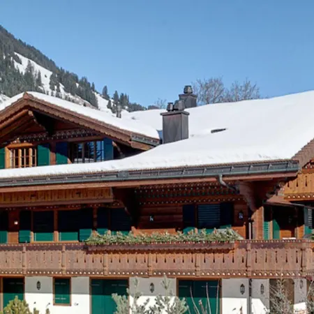 Luxurious 5 Bedroom With Modern Charm