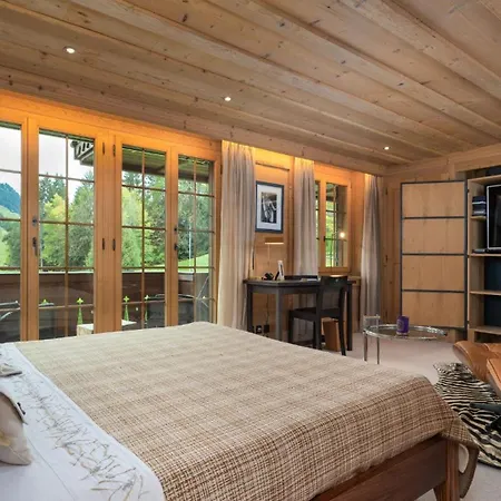 ヴィラ Luxurious 5 Bedroom With Modern Charm